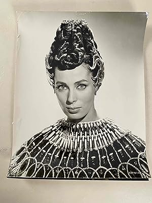 Immagine del venditore per King of Kings 11 x 14 Studio Still 1961 Rita Gam as the wife of Herod! venduto da AcornBooksNH