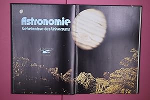 Seller image for STARS AND PLANETS for sale by Butterfly Books GmbH & Co. KG