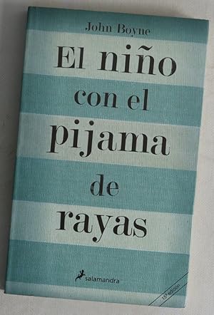 El niño con el pijama de rayas