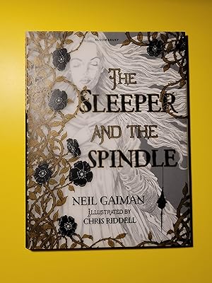 Seller image for The Sleeper and the Spindle: WINNER OF THE CILIP KATE GREENAWAY MEDAL 2016 for sale by Literaticus