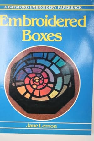 Immagine del venditore per EMBROIDERED BOXES venduto da WeBuyBooks