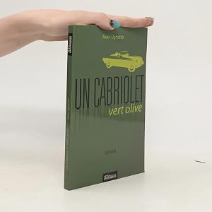 Image du vendeur pour Un cabriolet vert olive mis en vente par Bookbot