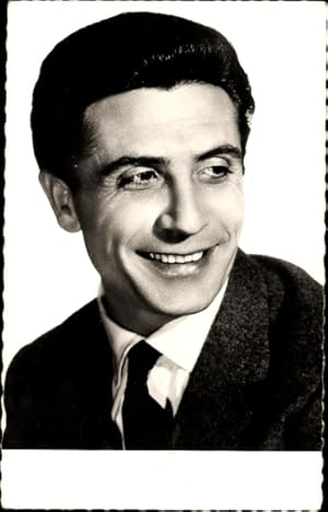 Seller image for Ansichtskarte / Postkarte S�nger Gilbert Becaud, Portrait for sale by akpool.de - akpool GmbH