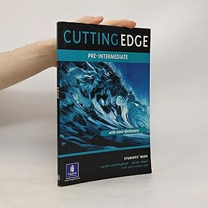 Bild des Verk�ufers f�r Cutting edge: Pre-intermediate: Student's book (minidictionary included) zum Verkauf von Bookbot