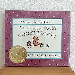 Image du vendeur pour Winnie-the-Pooh's Cookie Book mis en vente par Goodwill of Colorado