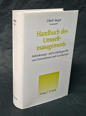 Bild des Verk�ufers f�r Handbuch des Umweltmanagements. Anforderungs- und Leistungsprofile von Unternehmen und Gesellschaft. Herausgegeben unter Mitwirkung von Dipl.-Volkswirt Gerhard Pr�torius. zum Verkauf von Antiquariat Dennis R. Plummer