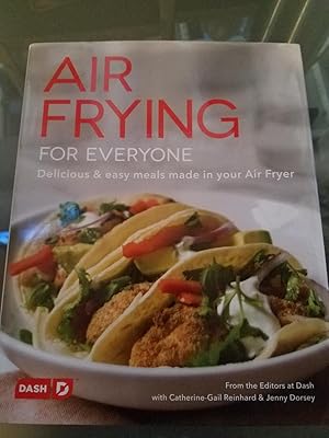 Image du vendeur pour Air Frying For Everyone mis en vente par Zoom Books East
