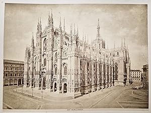 Von der Verkäuferin bzw. dem Verkäufer bereitgestelltes Bild für A Milano -- La Cattedrale zum Verkauf durch Classic Books and Ephemera, IOBA
