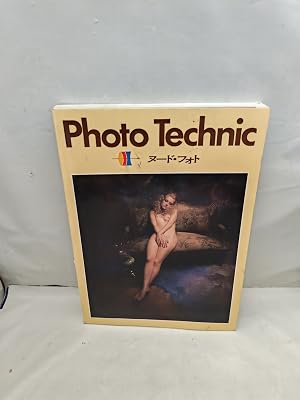 Bild des Verk�ufers f�r Photo Technique (Photo Technik): Especial fotos de Desnudo (Texto en japon�s) zum Verkauf von Libros Angulo