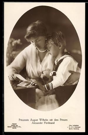 Seller image for Ansichtskarte Gattin von Prinz August Wilhelm von Preussen mit ihrem Sohn Prinz Alexander Ferdinand for sale by Bartko-Reher