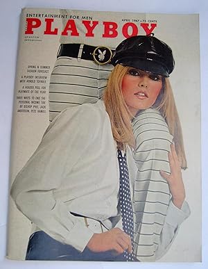Immagine del venditore per Playboy Magazine. Vol 14 No. 4 - April 1967 venduto da La Social. Galera y Libros