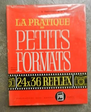 Imagen del vendedor de La pratique des PETITS FORMATS REFLEX. a la venta por Librairie les mains dans les poches