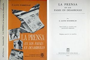 Imagen del vendedor de La Prensa en los paises en desarrollo. Traduccin al espaol por Agustn Contn. a la venta por Hesperia Libros