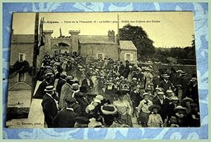 Image du vendeur pour Carte Postale Ancienne - SAINT AIGNAN SUR CHER Ftes de la Mutualit le 18-19 Juillet 1909 -Dfil des Enfants des Ecoles. mis en vente par JOIE DE LIRE
