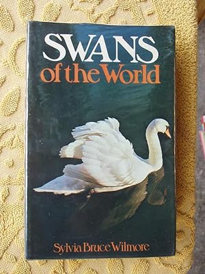 Bild des Verkufers fr SWANS OF THE WORLD zum Verkauf von Ron Weld Books