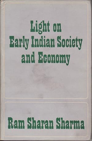 Bild des Verkufers fr Light on Early Indian Society and Economy. zum Verkauf von Asia Bookroom ANZAAB/ILAB