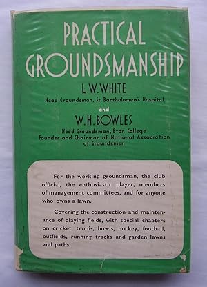 Image du vendeur pour Practical Groundsmanship mis en vente par Barassie Books