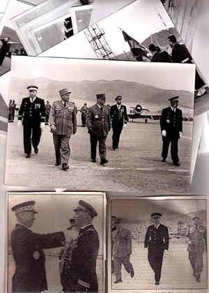 Lot de 14 photographies d'époque à l'occasion d'une prise d'armes qui se déroula sur la base de B...