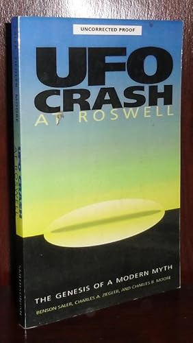 Image du vendeur pour UFO CRASH AT ROSWELL The Genesis of a Modern Myth mis en vente par Rare Book Cellar