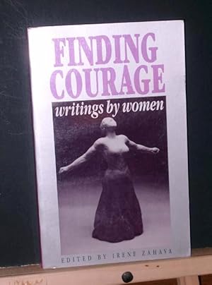 Immagine del venditore per Finding Courage: Writings by Women venduto da Tree Frog Fine Books and Graphic Arts