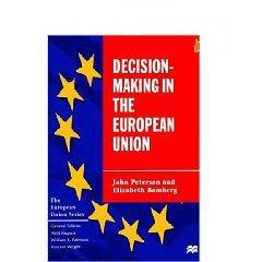 Immagine del venditore per Decision-Making in the European Union (European Union) venduto da Mahler Books