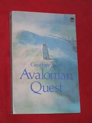 Immagine del venditore per Avalonian Quest venduto da BOOKBARROW (PBFA member)