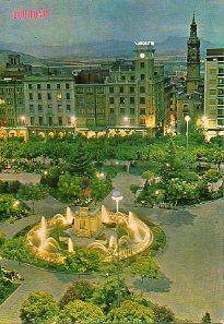 Immagine del venditore per Tarjeta Postal: N 192. LOGROO. Fuente luminosa del Espoln. Al fondo torre de la Catedral. venduto da angeles sancha libros