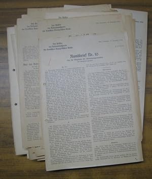 Bild des Verkufers fr Rundbrief. Fast komplette Folge mit 37 Nummern aus dem Zeitraum 17. September 1934 - 30. Oktober 1935 - Es liegen vor: No. 16 - 53 (OHNE Nr. 20). - Beigegeben die Mitteilung des Prsidenten der Reichskammer vom 14. November 1935 bezglich des sofortigen Herausgabeverbotes des Rundbriefes ! - zum Verkauf von Antiquariat Carl Wegner