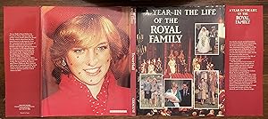 Immagine del venditore per A Year in the Life of the Royal Family venduto da Bren-Books