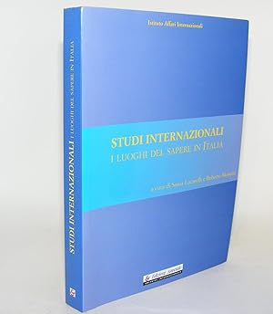 Image du vendeur pour STUDI INTERNAZIONALI I Luoghi Del Sapere In Italia mis en vente par Rothwell & Dunworth (ABA, ILAB)