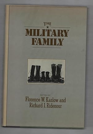 Image du vendeur pour The Military Family: Dynamics and Treatment mis en vente par Recycled Books & Music