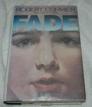 Imagen del vendedor de Fade a la venta por Preferred Books