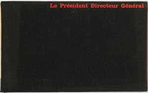 Le Président Directeur Général lit Paris Match