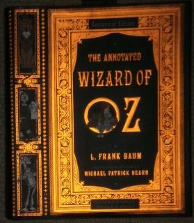 Seller image for The Annotated Wizard of Oz. Edited with an Introduction and Notes by Michael Patrick Hearn. Pictures by W. W. Denslow. for sale by Antiquariat Johann Forster