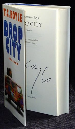 Immagine del venditore per Drop City venduto da Washington Square Autographed Books