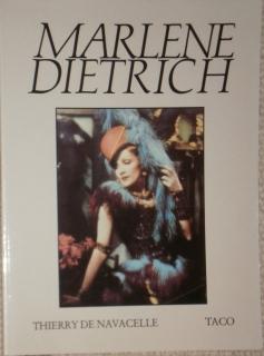 Bild des Verkufers fr Marlene Dietrich. Photographien aus der Sammlung John Kobal. zum Verkauf von Antiquariat Johann Forster