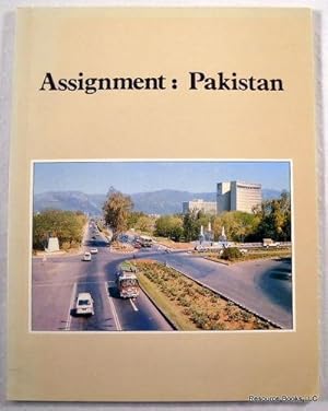 Immagine del venditore per Assignment: Pakistan venduto da Resource Books, LLC