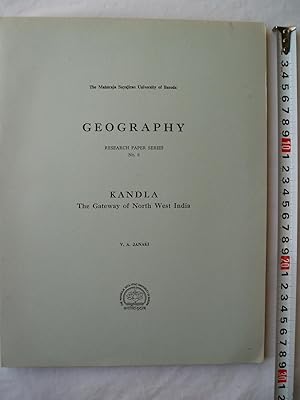 Bild des Verkufers fr Kandla : The Gateway of North West India zum Verkauf von Expatriate Bookshop of Denmark