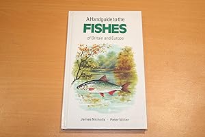 Bild des Verkufers fr A Handguide to the Fishes of Britain and Europe zum Verkauf von River Reads