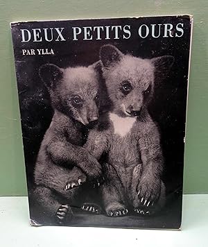 Bild des Verkufers fr Deux petits ours. Texte de Paulette Falconet. Photographies par Ylla. zum Verkauf von E. & J.L  GRISON
