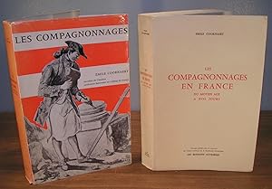 Image du vendeur pour LES COMPAGNONNAGES EN FRANCE du Moyen ge  nos jours mis en vente par Librairie Montral