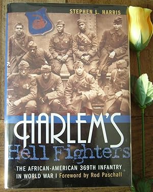 Image du vendeur pour Harlem's hell fighters, the African-American 369 Th infantry in world war 1 mis en vente par Bonnaud Claude