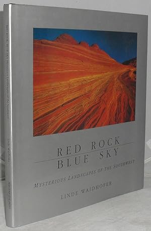 Bild des Verkufers fr Red Rock, Blue Sky: Mysterious Landscapes of the Southwest zum Verkauf von Besleys Books  PBFA