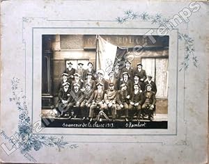 Imagen del vendedor de Photographie / SOUVENIR DE LA CLASSE 1913 (St Just) St Rambert. a la venta por Jean-Paul TIVILLIER