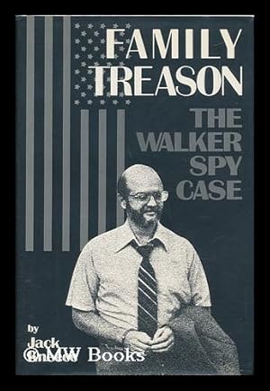 Imagen del vendedor de Family Treason a la venta por MW Books
