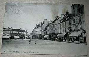 Imagen del vendedor de Carte Postale Ancienne - COULOMMIERS - Place du March. a la venta por JOIE DE LIRE