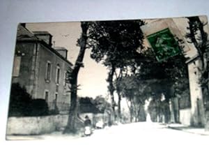Image du vendeur pour Carte Postale Ancienne - 3085 - MONTCOUTANT (Deux-Svres). L'hospice et l'avenue de Bressuire. mis en vente par JOIE DE LIRE