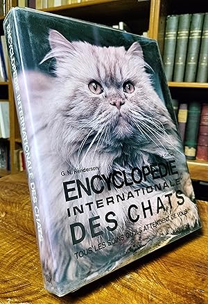 Seller image for Encyclopdie internationale des chats. for sale by JOIE DE LIRE