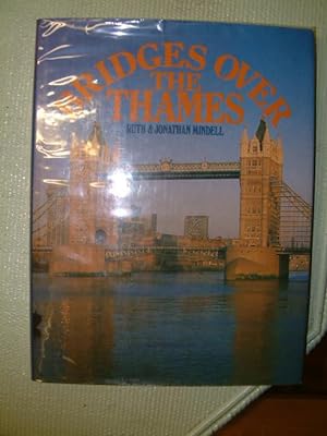 Imagen del vendedor de Bridges over the Thames a la venta por Beach Hut Books