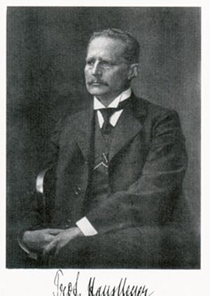 Bild des Verkufers fr Ruanda im Lebensbild von Hans Meyer (1858 - 1929). Ein biographisches Portrait, mit Tagebuchaufzeichnungen aus dem Land der tausend Hgel, einer . deutschen kolonialen Prsenz. Franzs.-Dtsch. zum Verkauf von artbook-service